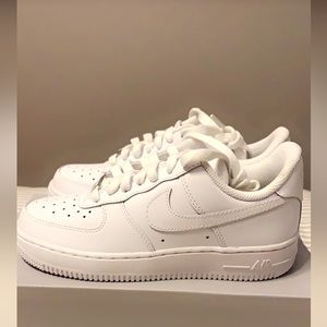 Brand New Nike Women’s Air Force 1s
